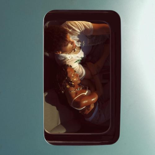 NoMBe - Space for Two