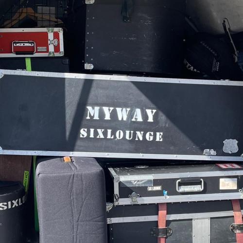 SIX LOUNGE - My Way
