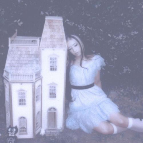 Isabel LaRosa - Hallucination